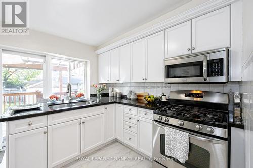 5 Ailsa Craig Crt, Toronto, ON - Indoor Photo Showing Kitchen With Double Sink