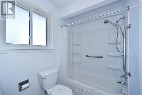 9 Ivy Green Crescent, Toronto, ON - Indoor Photo Showing Bathroom