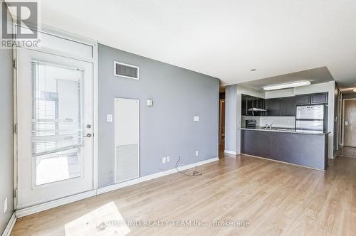 2510 - 88 Grangeway Avenue, Toronto, ON - Indoor Photo Showing Kitchen