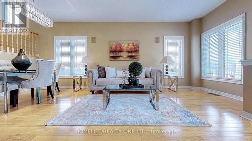 41 Carberry Crescent, Ajax, ON - Indoor Photo Showing Living Room