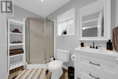 49 Wallace Street, New Tecumseth, ON - Indoor Photo Showing Bathroom