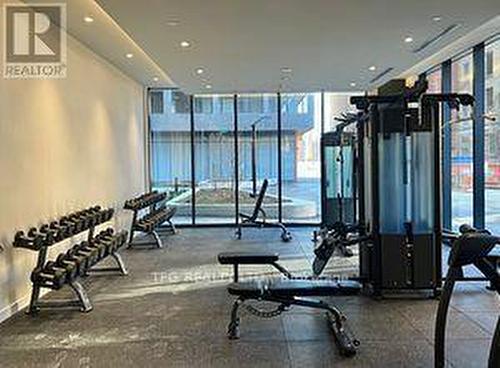 604 - 9 Tecumseth Street, Toronto (Niagara), ON - Indoor Photo Showing Gym Room