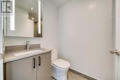 808 - 135 East Liberty Street, Toronto, ON - Indoor Photo Showing Bathroom