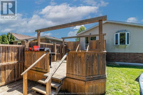 111 Bristol Drive, Chatham, ON - Outdoor With Deck Patio Veranda With Exterior