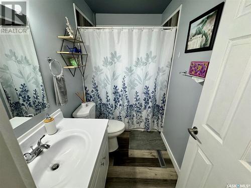 302 2Nd Avenue E, Buchanan, SK - Indoor Photo Showing Bathroom