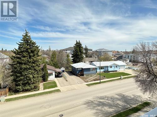 304 11 Coteau Avenue W, Weyburn, SK - Outdoor With View
