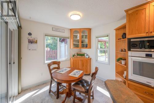12119 Jubilee Road, Summerland, BC - Indoor Photo Showing Dining Room