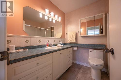 12119 Jubilee Road, Summerland, BC - Indoor Photo Showing Bathroom