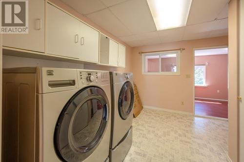 12119 Jubilee Road, Summerland, BC - Indoor Photo Showing Laundry Room