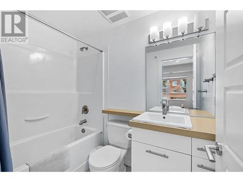 985 Academy Way Unit# 308, Kelowna, BC - Indoor Photo Showing Bathroom