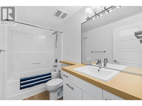 985 Academy Way Unit# 308, Kelowna, BC - Indoor Photo Showing Bathroom
