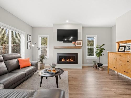 2094 Sage Crescent, Westbank, BC - Indoor Photo Showing Living Room With Fireplace
