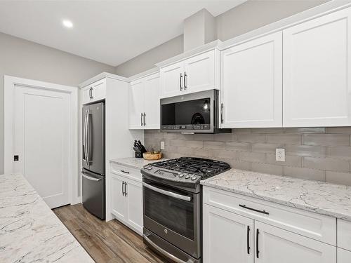 2094 Sage Crescent, Westbank, BC - Indoor Photo Showing Kitchen With Upgraded Kitchen