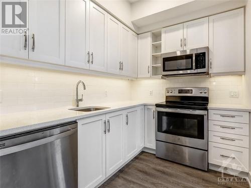 280 Crichton Street Unit#307, Ottawa, ON - Indoor Photo Showing Kitchen With Stainless Steel Kitchen With Upgraded Kitchen