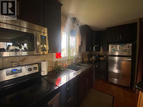 #1,2,3,4, 350 Primrose Road, Kelowna, BC - Indoor Photo Showing Kitchen