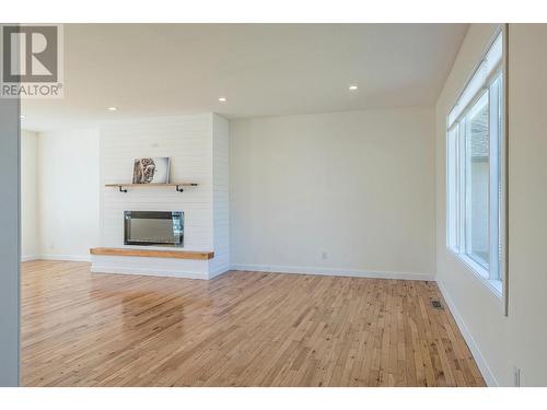 423 Pine Street, Chase, BC - Indoor With Fireplace