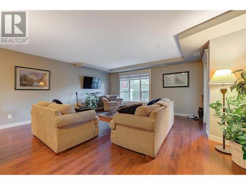 2070 Boucherie Road Unit# 213, Westbank, BC - Indoor Photo Showing Living Room