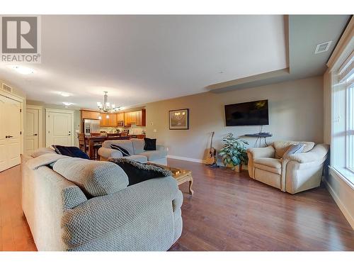 2070 Boucherie Road Unit# 213, Westbank, BC - Indoor Photo Showing Living Room