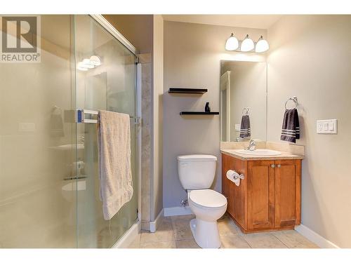 2070 Boucherie Road Unit# 213, Westbank, BC - Indoor Photo Showing Bathroom