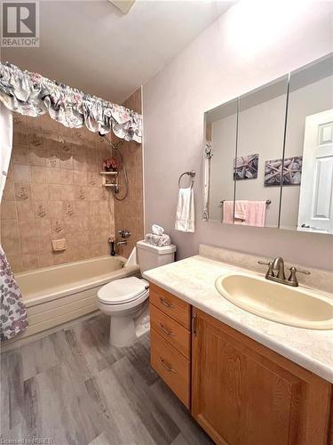 624 Lakeshore Drive Unit# 27, North Bay, ON - Indoor Photo Showing Bathroom