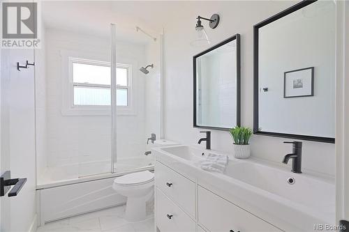 150 Liverpool Street, Fredericton, NB - Indoor Photo Showing Bathroom