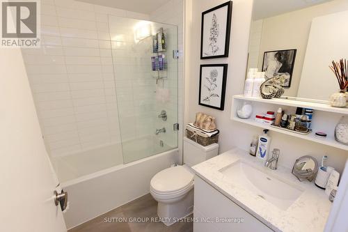 402 - 340 Plains Road E, Burlington, ON - Indoor Photo Showing Bathroom