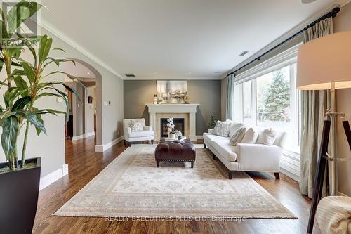 193 Trelawn Avenue, Oakville, ON - Indoor Photo Showing Living Room With Fireplace