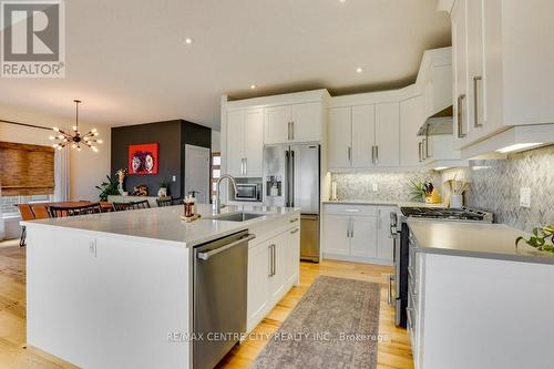 2050 Wateroak Drive, London, ON - Indoor Photo Showing Kitchen With Stainless Steel Kitchen With Upgraded Kitchen