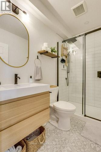 2050 Wateroak Drive, London, ON - Indoor Photo Showing Bathroom