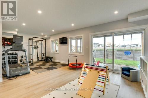 2050 Wateroak Drive, London, ON - Indoor Photo Showing Gym Room