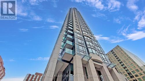 Ph 209 - 208 Enfield Place, Mississauga, ON - Outdoor With Facade