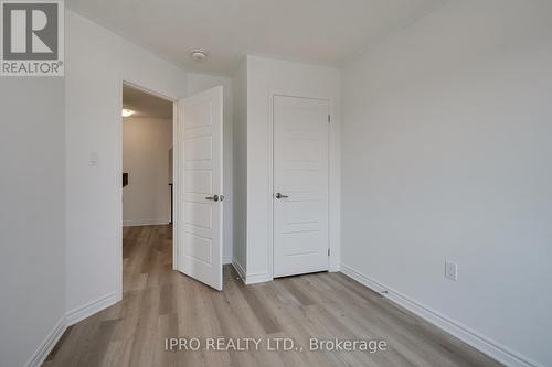 1208 Tanbark Avenue, Oakville, ON - Indoor Photo Showing Other Room