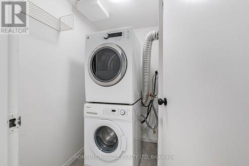 801 - 155 Hillcrest Avenue, Mississauga, ON - Indoor Photo Showing Laundry Room
