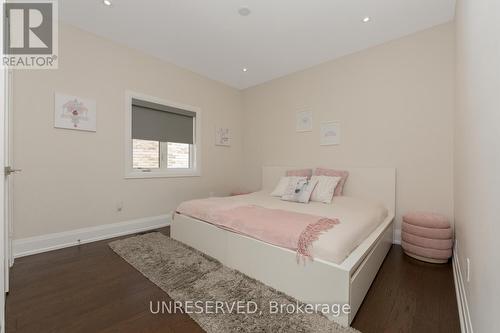 37 West Branch Drive, Halton Hills, ON - Indoor Photo Showing Bedroom