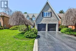 1846 PADDOCK CRES  Mississauga, ON L5L 3E4