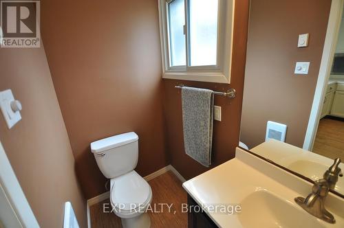 261 Dixon Street, Kitchener, ON - Indoor Photo Showing Bathroom