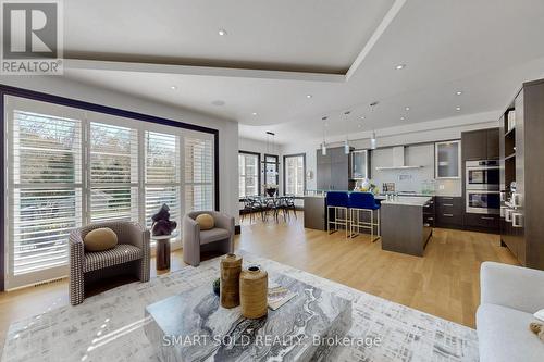 5 Pembury Avenue, Toronto, ON - Indoor Photo Showing Living Room