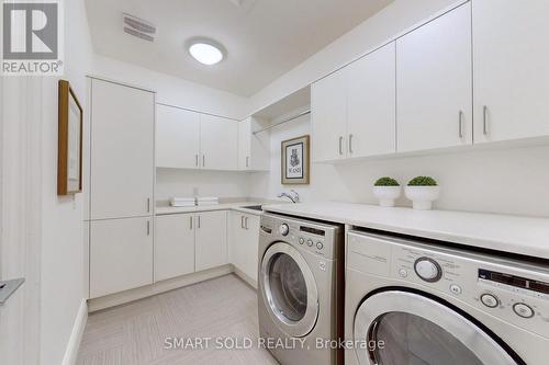 5 Pembury Avenue, Toronto, ON - Indoor Photo Showing Laundry Room