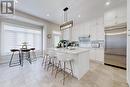 8 Milky Way Drive, Richmond Hill, ON  - Indoor Photo Showing Kitchen With Upgraded Kitchen 