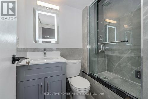 701 - 20 Forest Manor Road, Toronto, ON - Indoor Photo Showing Bathroom