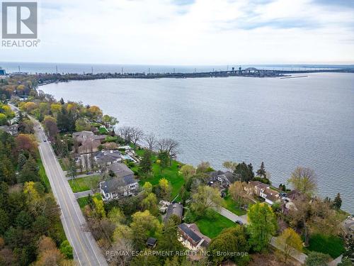607 Edgewater Crescent, Burlington, ON - Outdoor With Body Of Water With View
