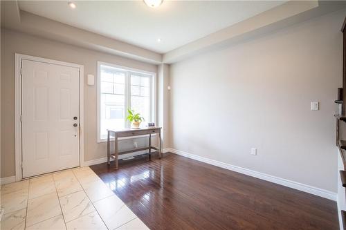 141 Chartwell Circle, Hamilton, ON - Indoor Photo Showing Other Room