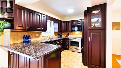 249 Edenwood Crescent, Orangeville, ON - Indoor Photo Showing Kitchen