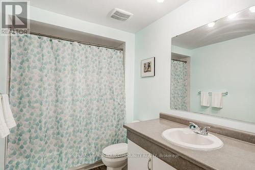 36 Delaney Crescent, Barrie, ON - Indoor Photo Showing Bathroom