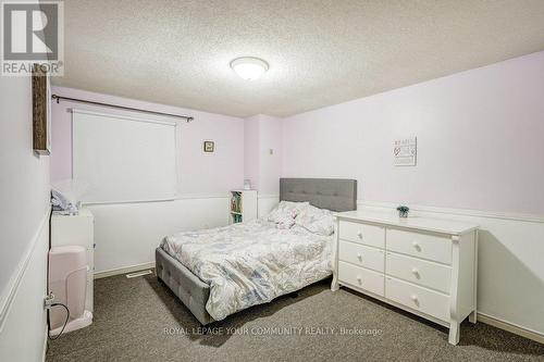 36 Delaney Crescent, Barrie, ON - Indoor Photo Showing Bedroom