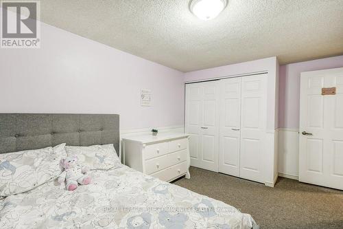 36 Delaney Crescent, Barrie, ON - Indoor Photo Showing Bedroom