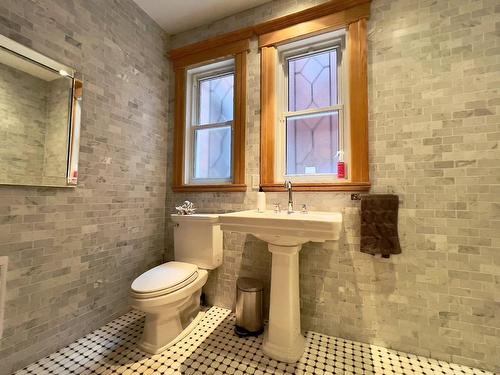 Powder room - 1117-1115  - 1117 Boul. St-Joseph E., Montréal (Le Plateau-Mont-Royal), QC 