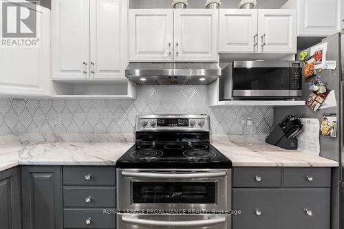 30 Oak Ridge Boulevard, Belleville, ON - Indoor Photo Showing Kitchen