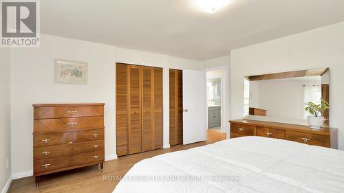 42 Torrington Cres, London, ON - Indoor Photo Showing Bedroom