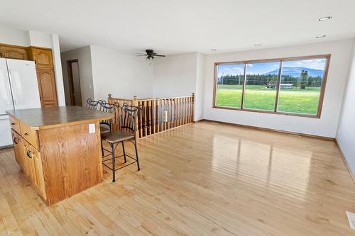 2673 24Th Street, Lister, BC - Indoor Photo Showing Kitchen With Double Sink